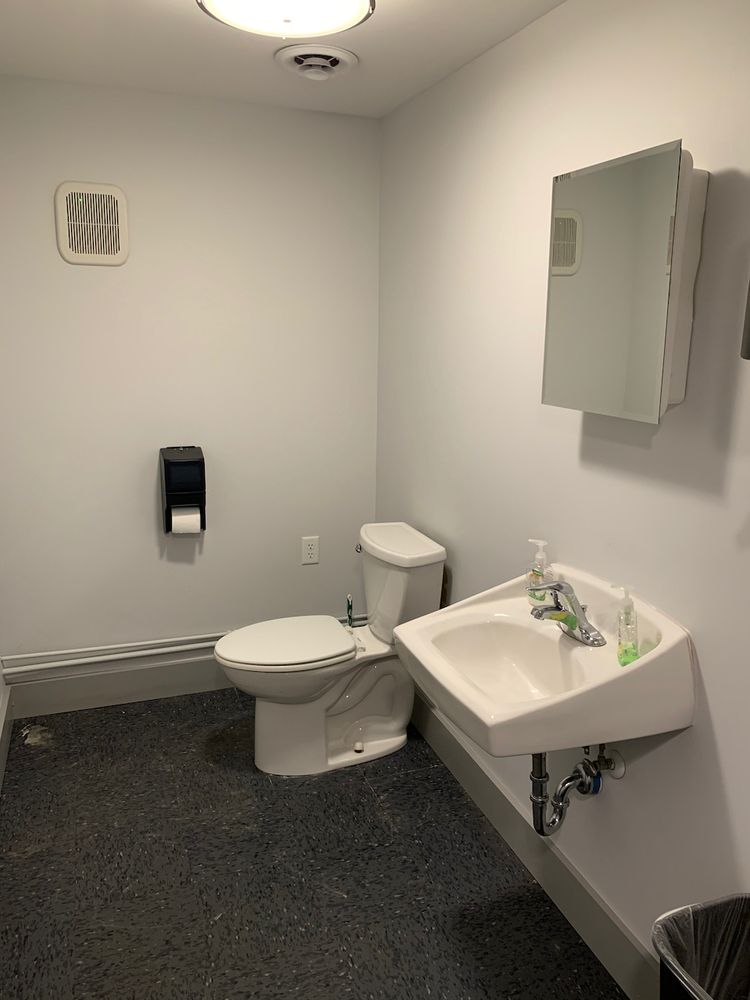 6391 Thompson Rd, Syracuse, NY 13206